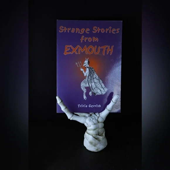 A couple of books of spooky short stories. - Picture 2 of 2